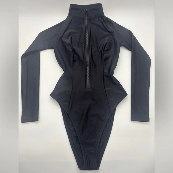 NWOT GIGI C Surf Bathing Suit One-Piece Swimsuit with Front Zip Black S - Picture 1 of 12
